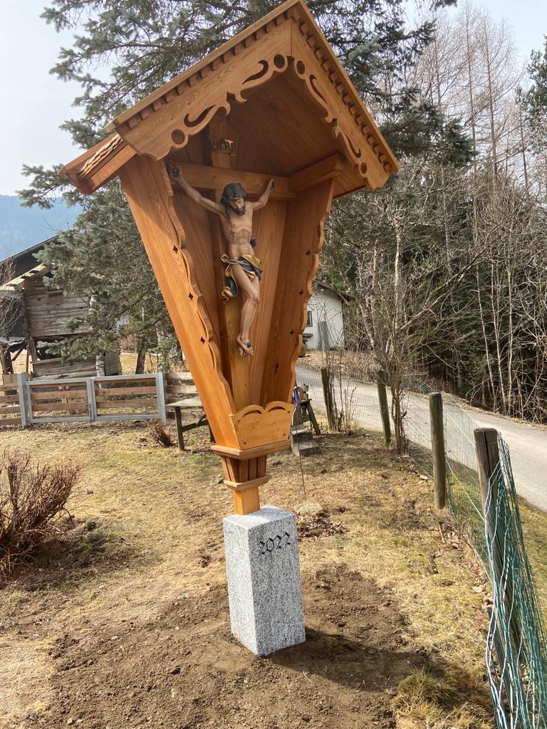 Wegkreuz aus Lärchenholz